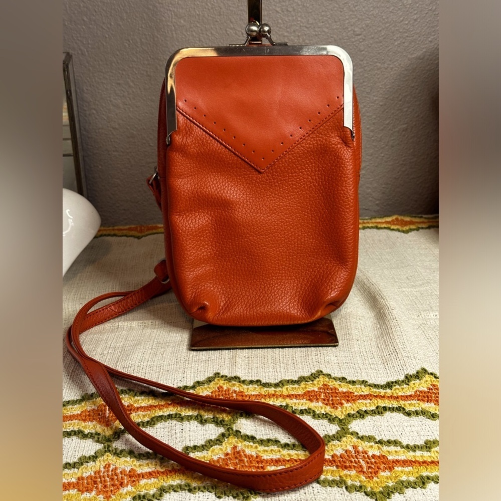Coldwater Creek Orange Crossbody purse 3 pockets Adjustable strap​